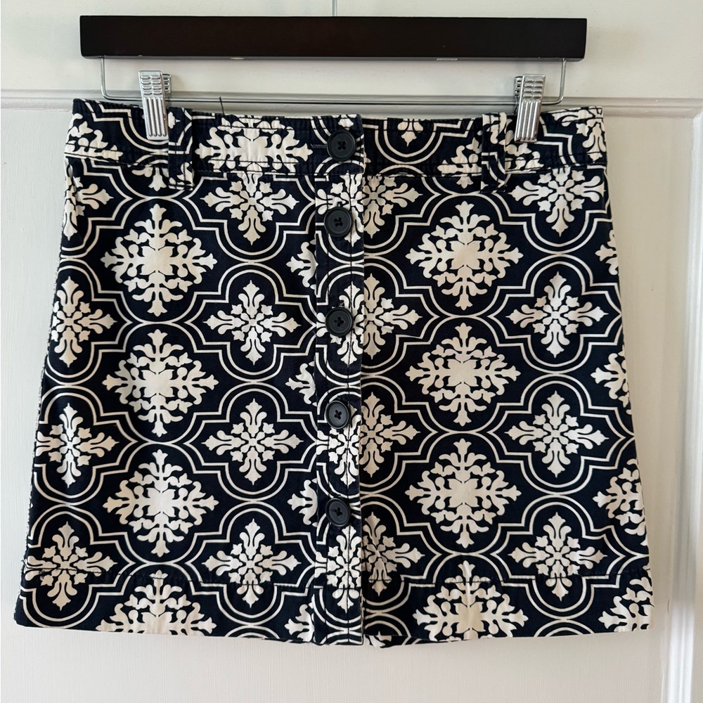 J. Crew - soft cotton A-Line button down Skirt - navy blue size 6